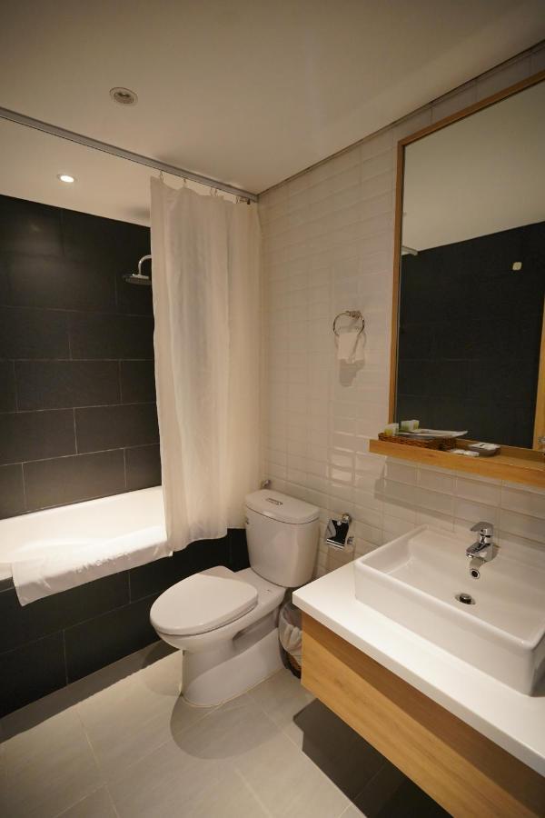 Lancaster Le Thanh Ton Ho Chi Minh City Exterior photo